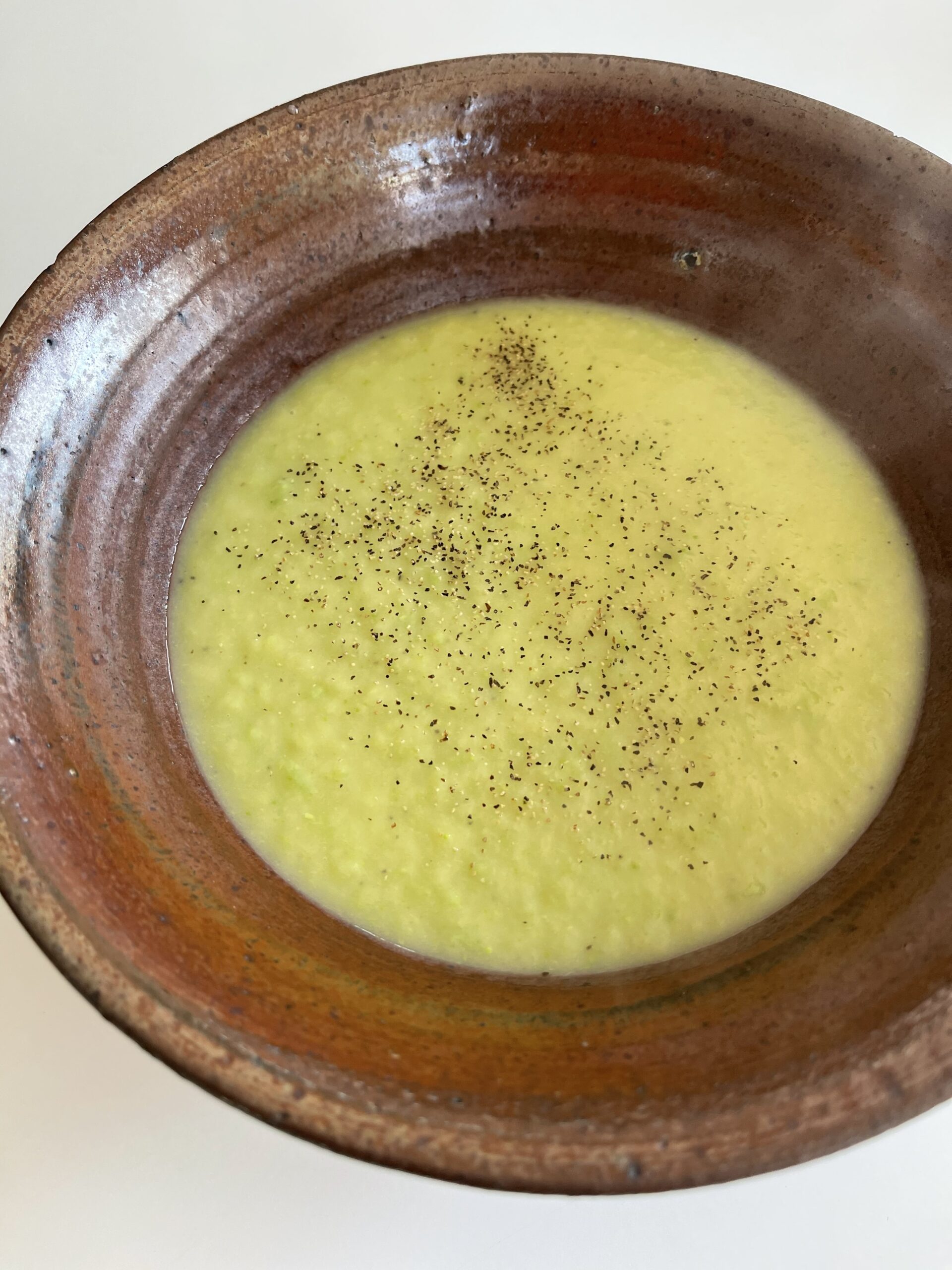 Irish-Style Potato and Leek Soup (Vegan)