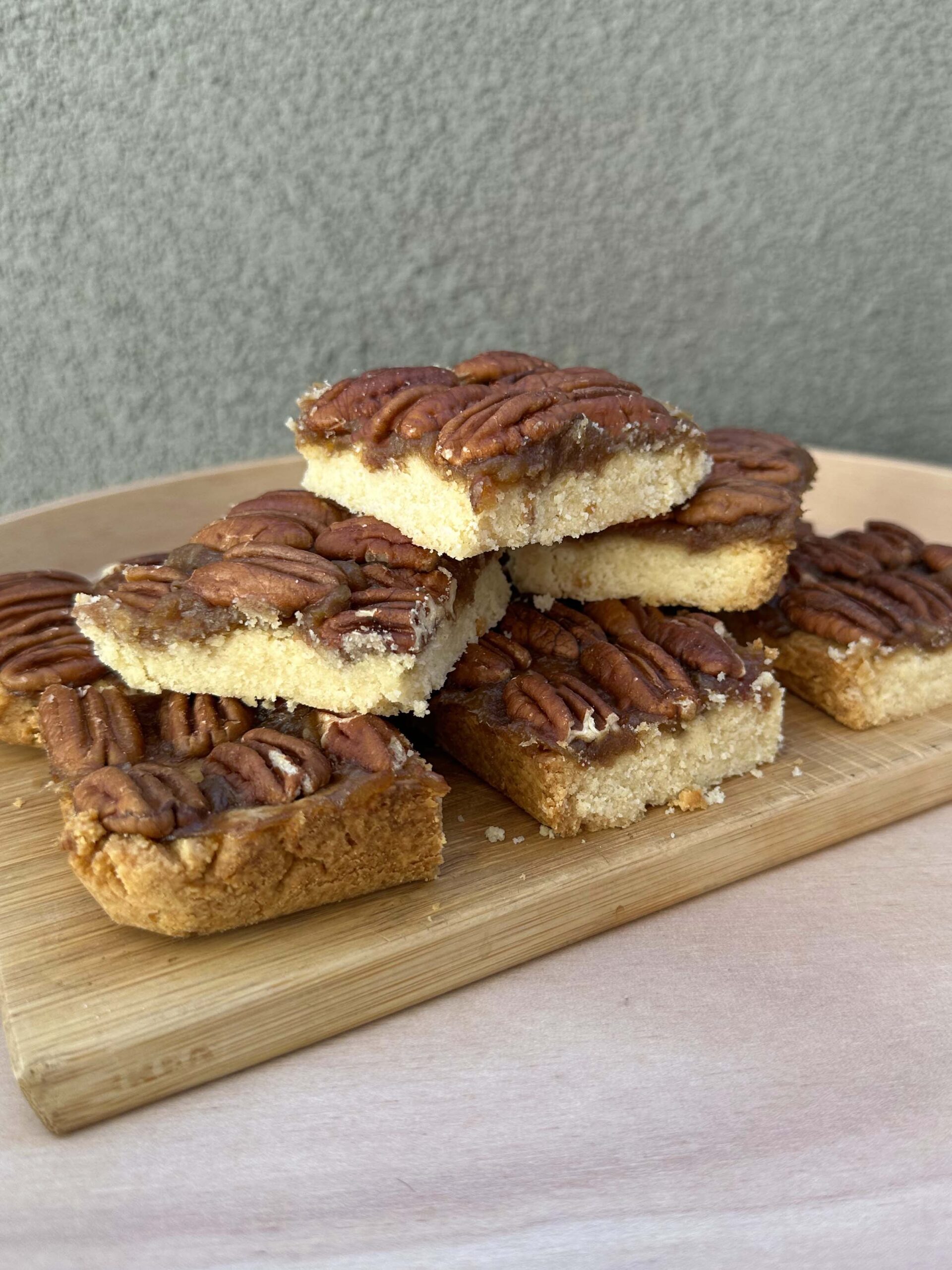 Date Pecan Bars (No Refined Sugar)
